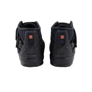 Preview: Tecline Rockboots